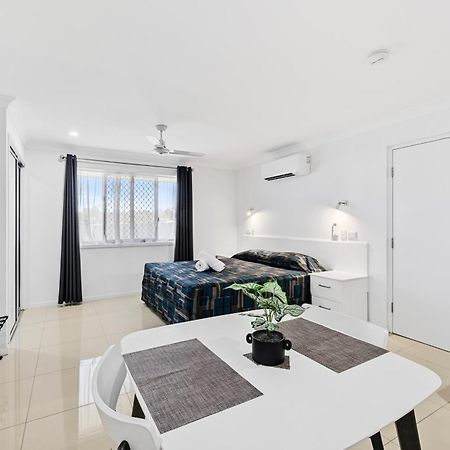 Casa Nostra Motel Rockhampton Bagian luar foto