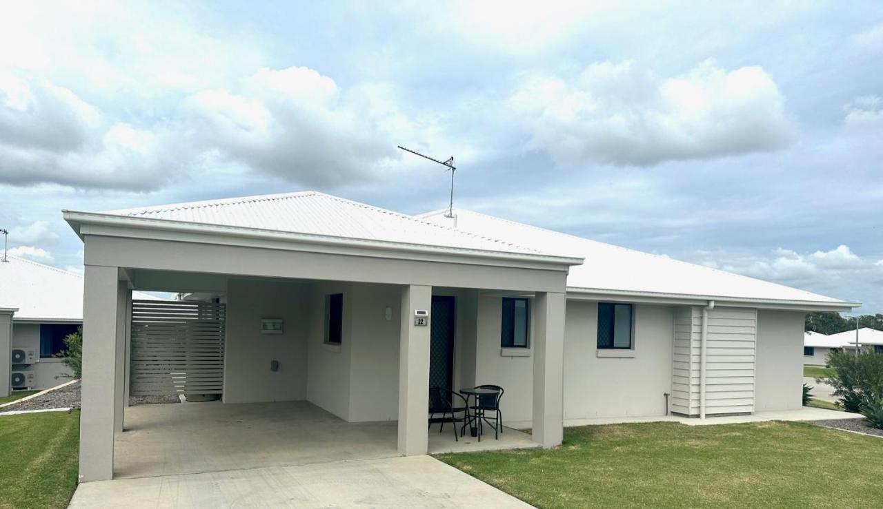 Casa Nostra Motel Rockhampton Bagian luar foto