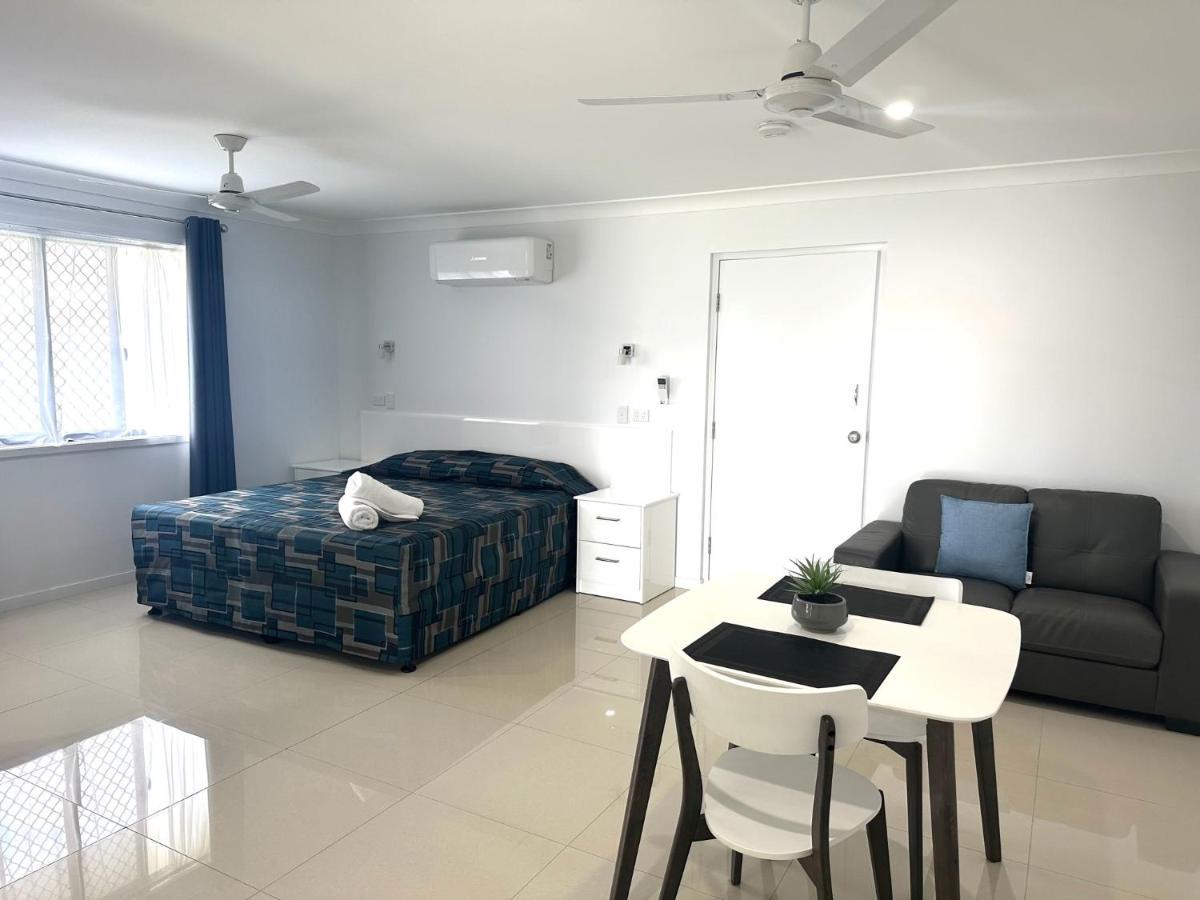 Casa Nostra Motel Rockhampton Bagian luar foto