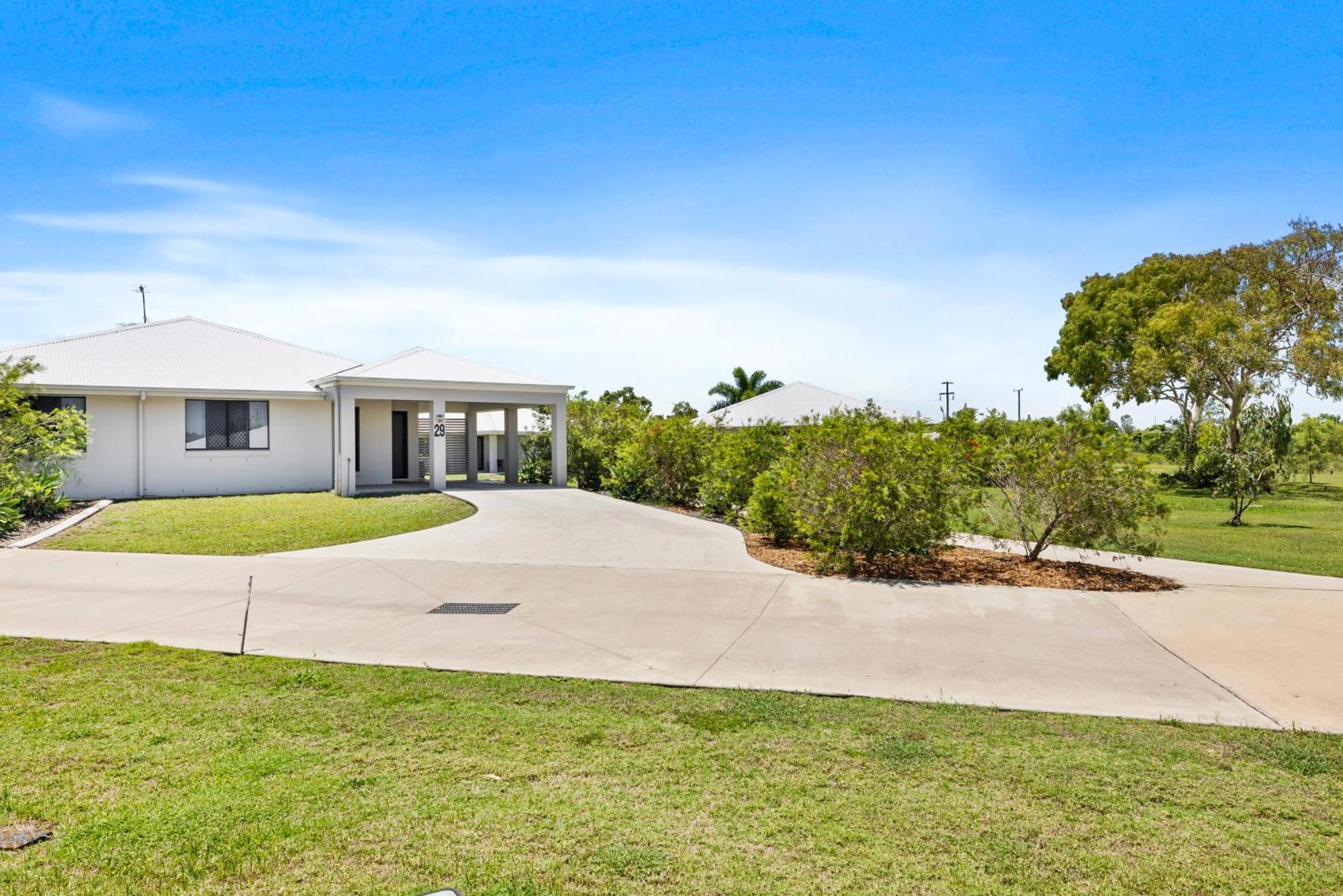 Casa Nostra Motel Rockhampton Bagian luar foto