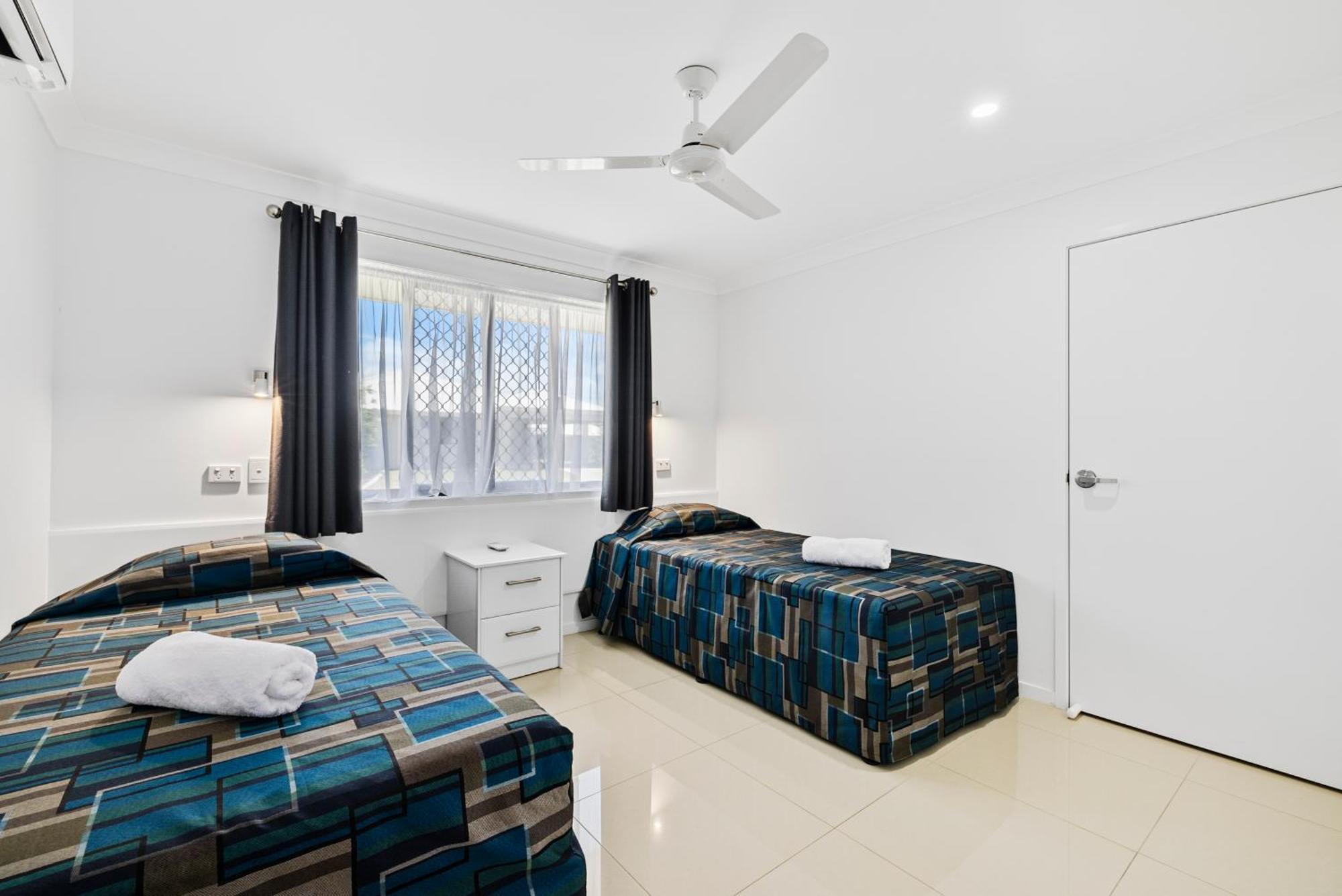 Casa Nostra Motel Rockhampton Bagian luar foto