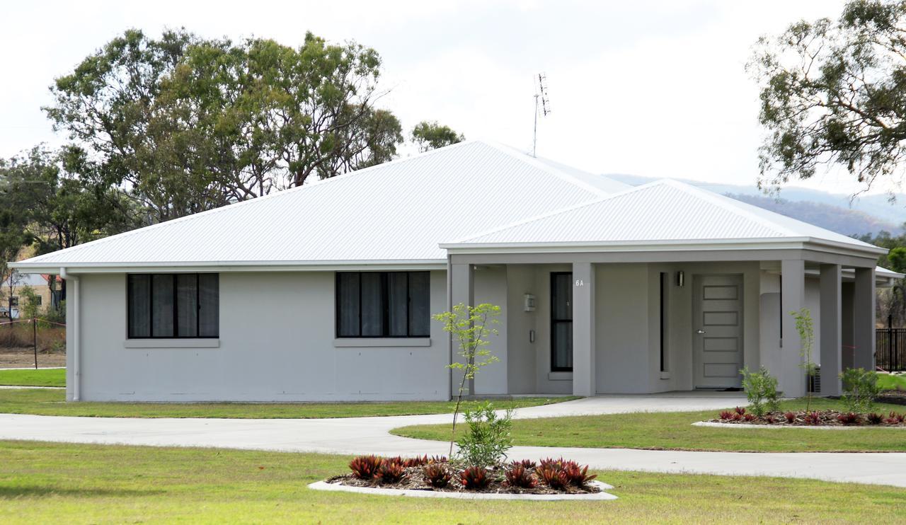 Casa Nostra Motel Rockhampton Bagian luar foto