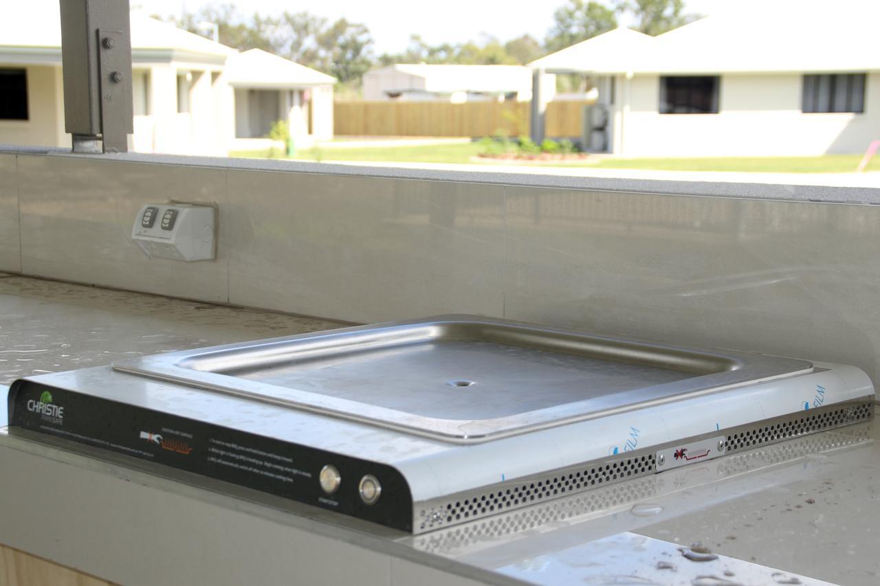 Casa Nostra Motel Rockhampton Bagian luar foto