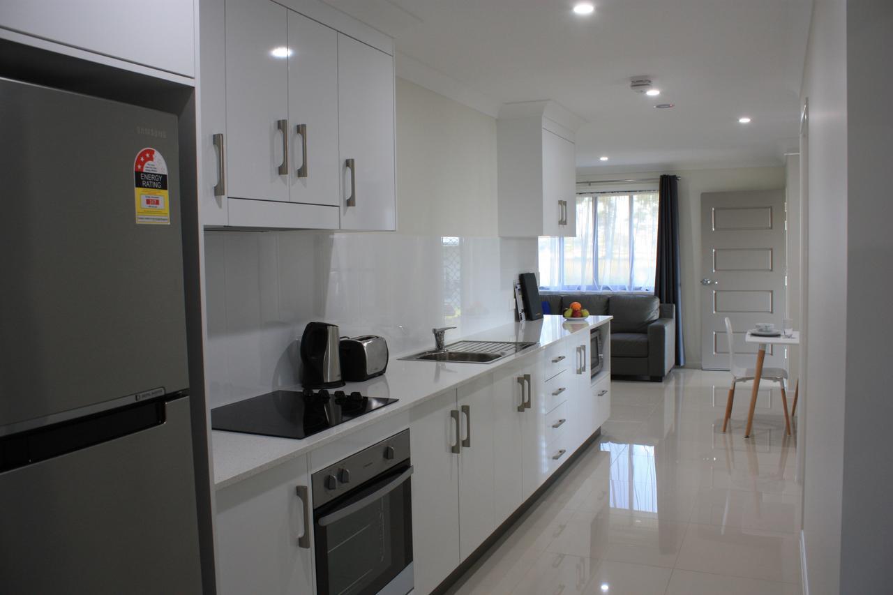 Casa Nostra Motel Rockhampton Bagian luar foto