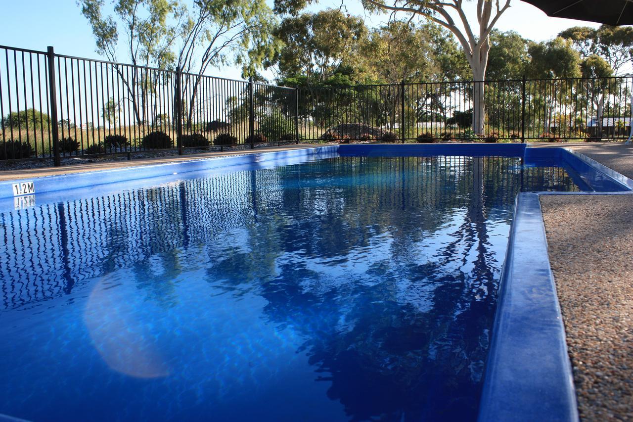 Casa Nostra Motel Rockhampton Bagian luar foto