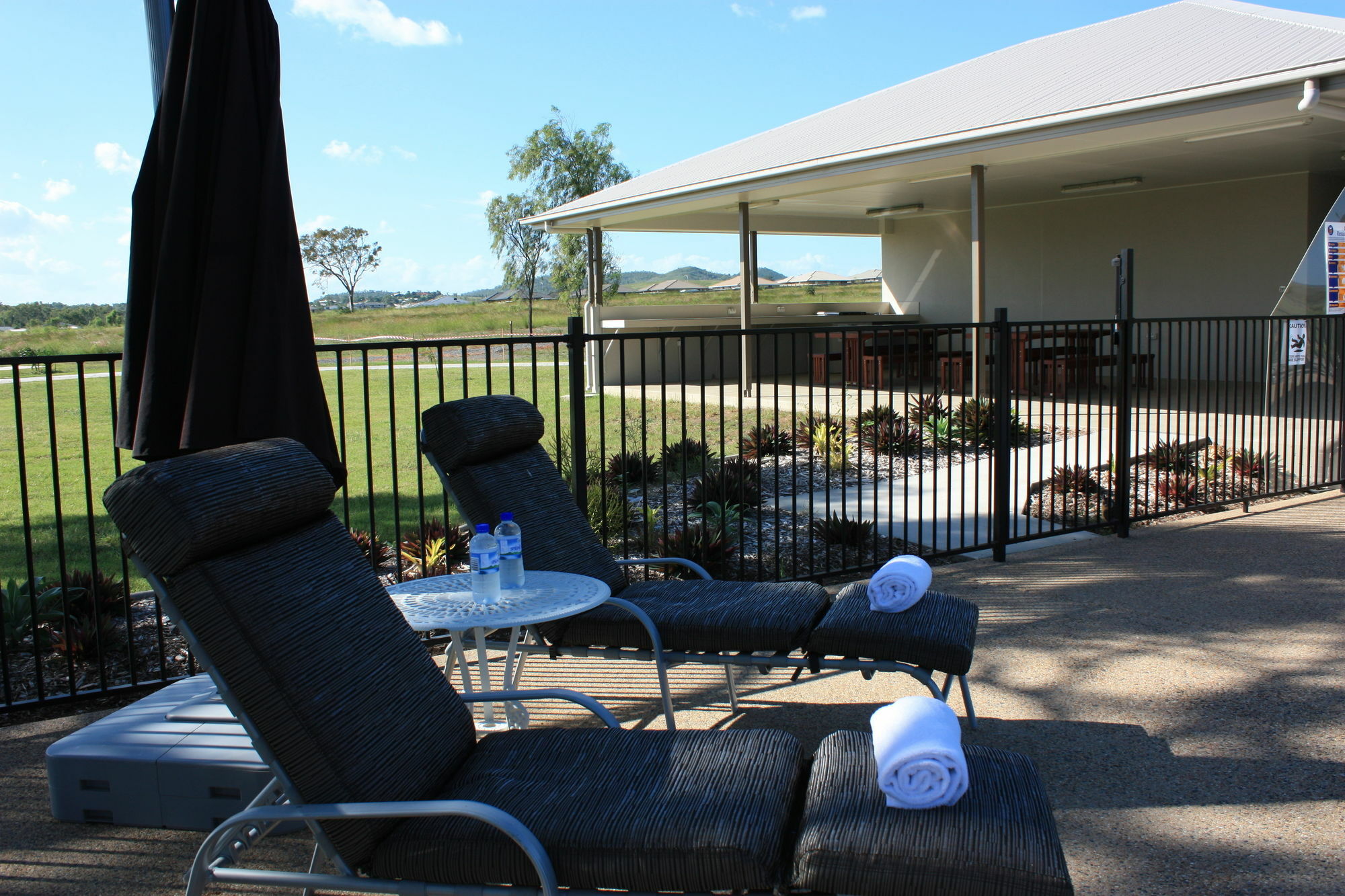 Casa Nostra Motel Rockhampton Bagian luar foto