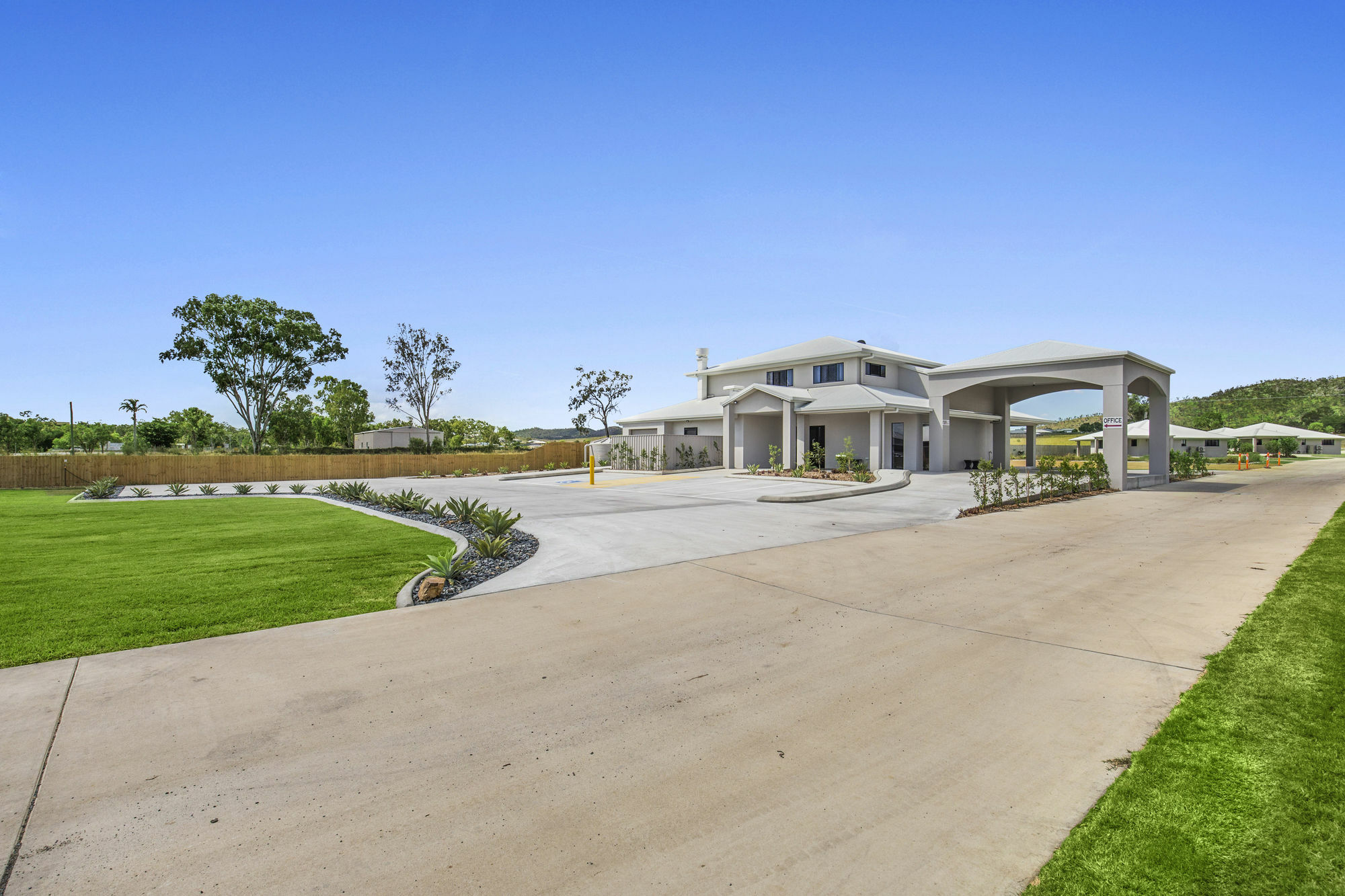 Casa Nostra Motel Rockhampton Bagian luar foto